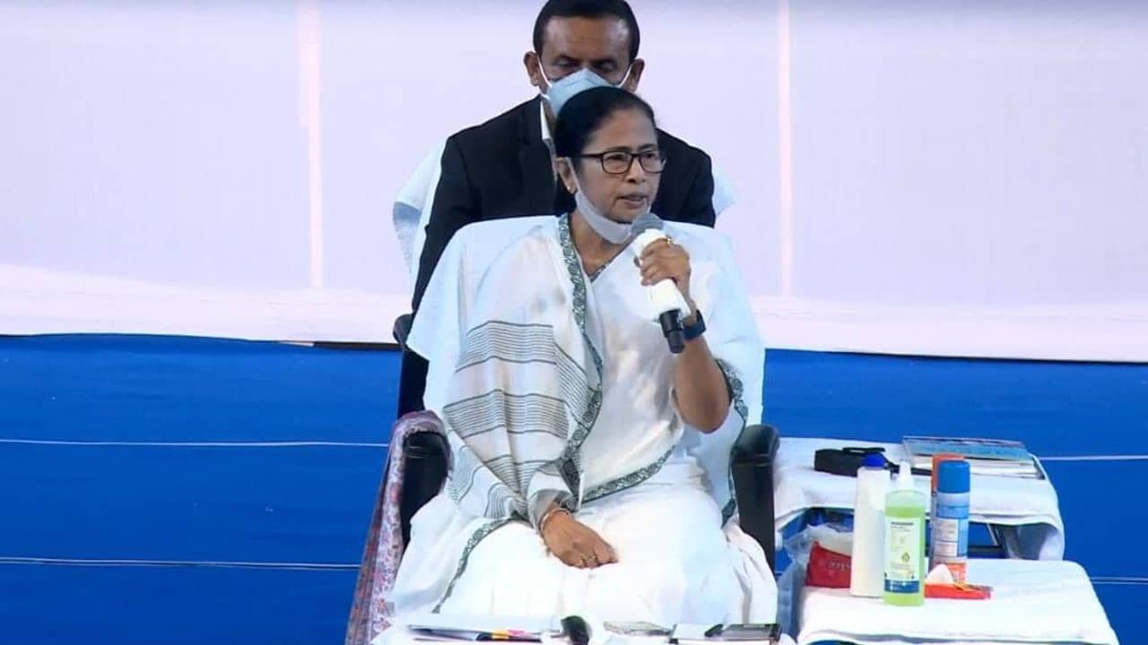 Mamata Banerjee on Landslide in Ganges: গঙ্গার ধারে বাড়ি করা বন্ধ করুন, নয়ত সব ধসে পড়বে