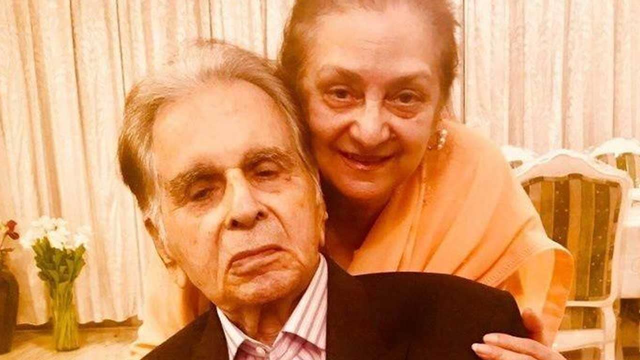 Dilip Kumars 99th birthday: দিলীপ সাহেবের জন্মদিনে বাড়ির বাইরে সায়রা, কেঁদে ফেললেন অভিনেত্রী