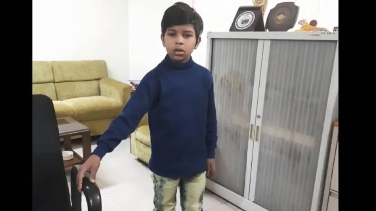 Kolkata: ছোট্ট ছোট্ট পায়ে চলতে চলতে ঠিক... চিড়িয়াখানা দেখতে পাটনা থেকে পালিয়ে কলকাতায় ৮ বছরের প্রাণ!