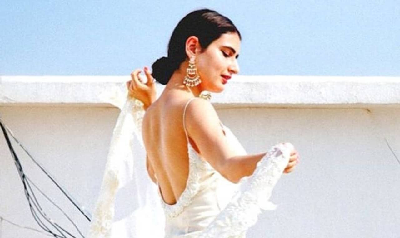 Fatima Sana Shaikh: সাদা পরীর বেশে উজ্জ্বল ফাতিমা! সোশ্যাল মিডিয়ায় তাক লাগালেন দঙ্গল-তারা