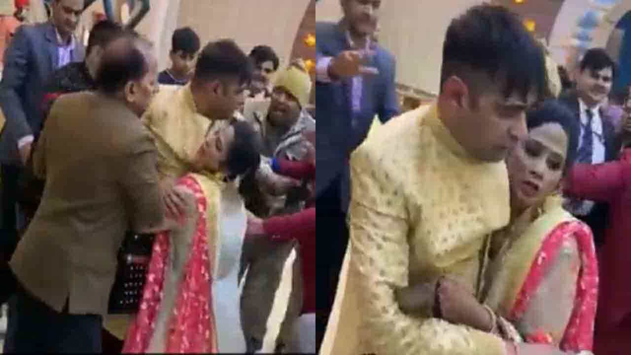 Viral Video: নিকাহ শুরুর আগে পণের দাবি, কনের বাড়ির লোকের হাতে বেধড়ক মার খেলেন বর, দেখুন ভিডিয়ো Viral Video: নিকাহ শুরুর আগে পণের দাবি, কনের বাড়ির লোকের হাতে বেধড়ক মার খেলেন বর, দেখুন ভিডিয়ো
