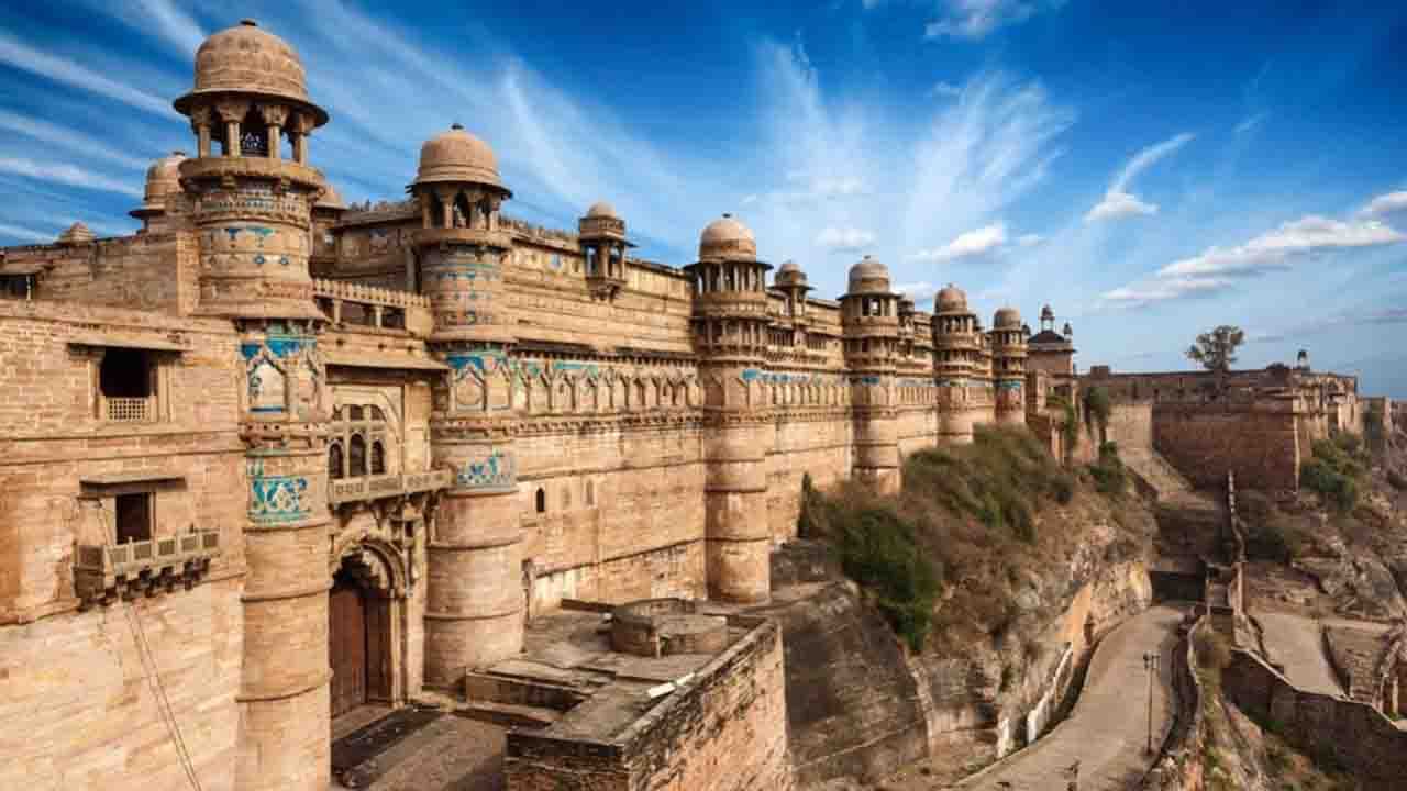 Gwalior Fort: মধ্যপ্রদেশের এই ঐতিহাসিক দুর্গকে 'জিব্রাল্টার অফ ইন্ডিয়া' কেন বলা হয় জানেন?