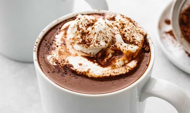 Hot Chocolate Recipe: বাচ্চা দুধ খেতে না চাইলে শীতকালের সন্ধ্যায় চটপট বানিয়ে দিন সুস্বাদু হট চটোলেট! Hot Chocolate Recipe: বাচ্চা দুধ খেতে না চাইলে শীতকালের সন্ধ্যায় চটপট বানিয়ে দিন সুস্বাদু হট চটোলেট!