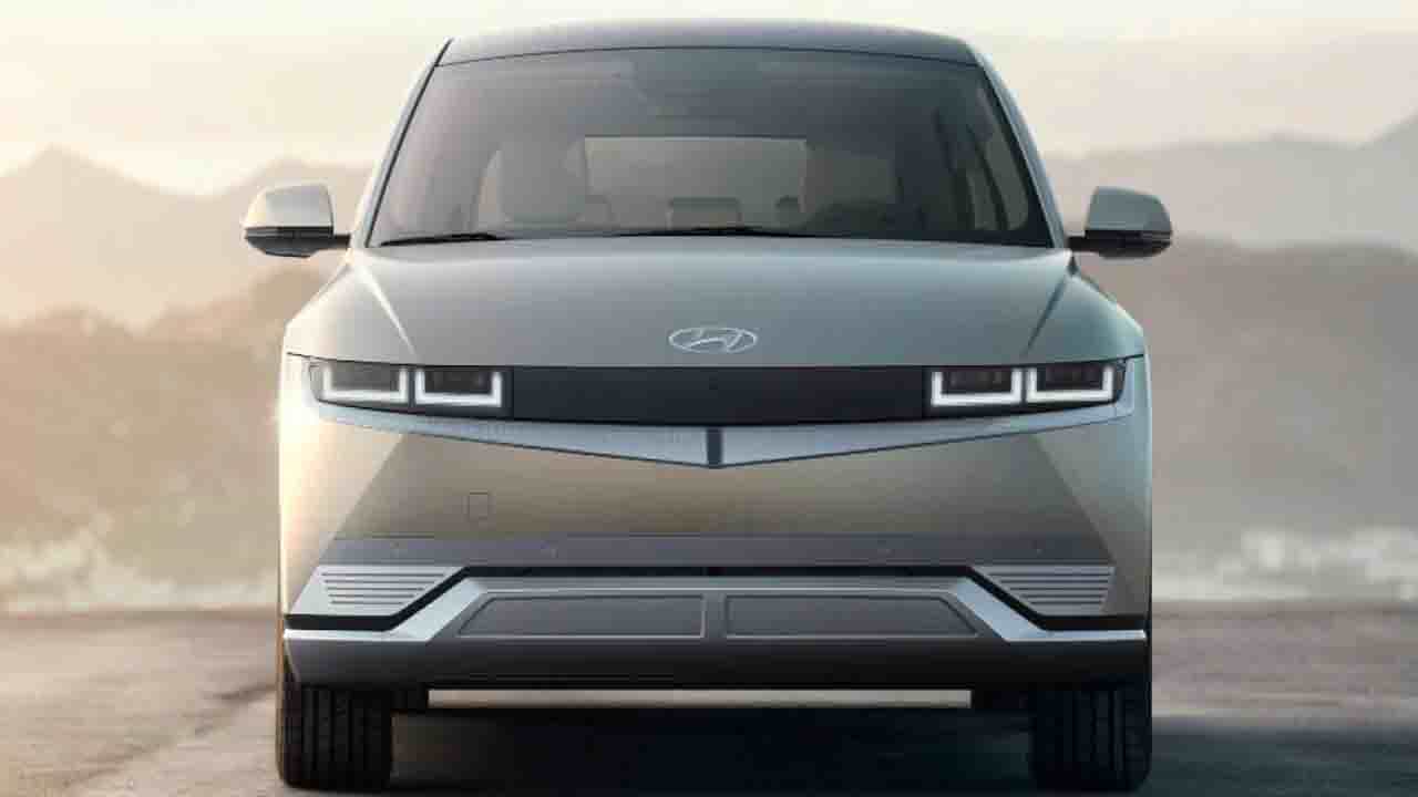 Hyundai India: ৪ হাজার কোটি টাকা বিনিয়োগ, ২০২৮ সালের মধ্যে ভারতে ছয়টি ইলেকট্রিক গাড়ি লঞ্চ করবে হুন্ডাই Hyundai India: ৪ হাজার কোটি টাকা বিনিয়োগ, ২০২৮ সালের মধ্যে ভারতে ছয়টি ইলেকট্রিক গাড়ি লঞ্চ করবে হুন্ডাই