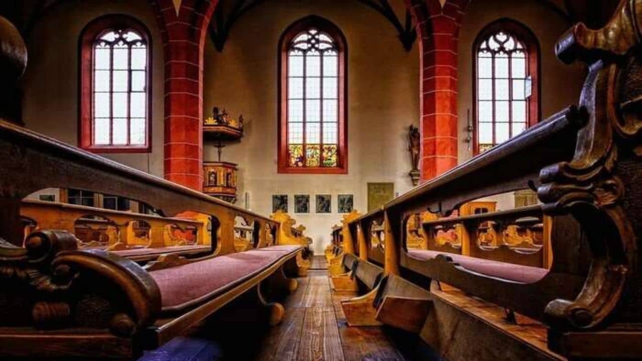 Christmas 2021: ক্রিসমাসের আগে দারুণ খবর! তিন যুগ পর ফের খুলল কাশ্মীরের প্রাচীনতম চার্চ