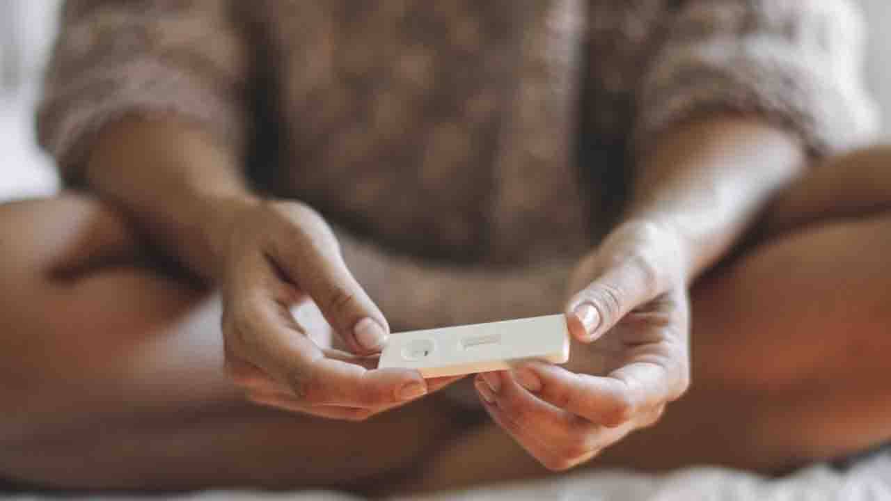 Fallopian Tube Blockage: স্বাভাবিক ভাবে গর্ভধারণ করতে পারছেন না? আপনার ফ্যালোপিয়ান টিউব ব্লক আছে কিনা বুঝবেন কীভাবে?