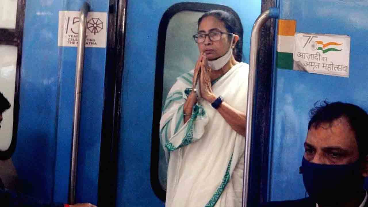 Mamata Banerjee: আজ কর্ণজোড়ায় দুই দিনাজপুরের প্রশাসনিক বৈঠকে বসছেন মমতা