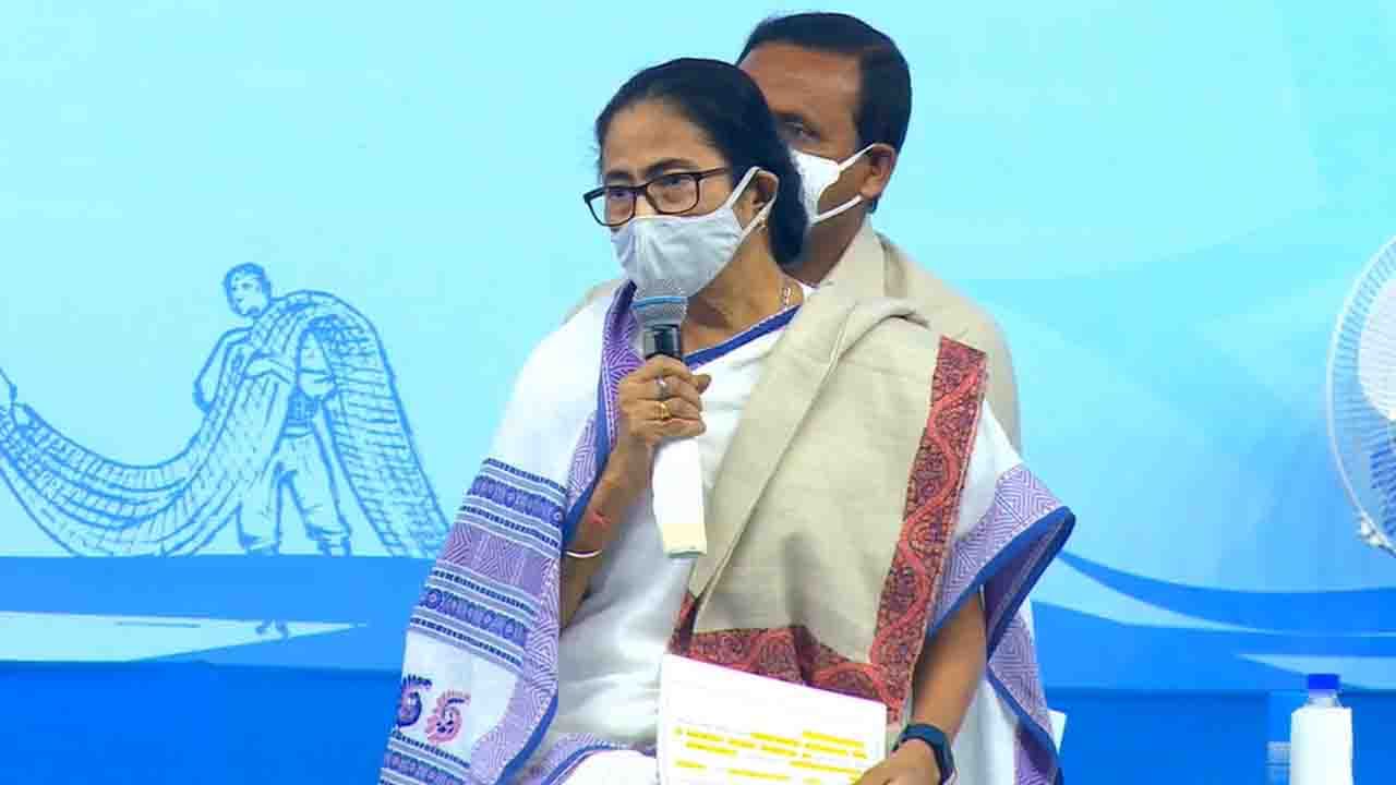 Mamata Banerjee: 'কত মানুষের আরটি-পিসিআর পরীক্ষা করাব!' আদালতের নির্দেশ মেনে মেলা করার বার্তা মমতার Mamata Banerjee: 'কত মানুষের আরটি-পিসিআর পরীক্ষা করাব!' আদালতের নির্দেশ মেনে মেলা করার বার্তা মমতার