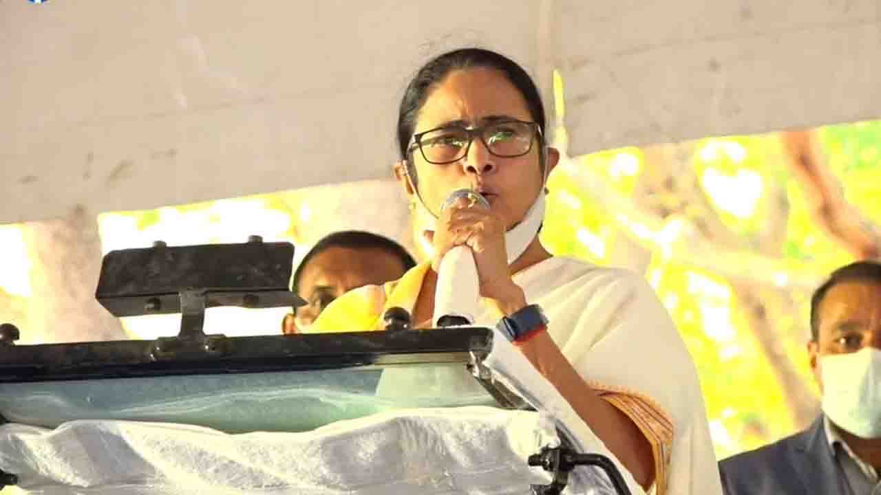 Mamata Banerjee in Goa: 'ভোট আসতেই গঙ্গায় ডুব'! গোয়াবাসীকে চণ্ডীপাঠ শুনিয়ে মমতা বললেন, 'আমি সারা বছর পড়ি'