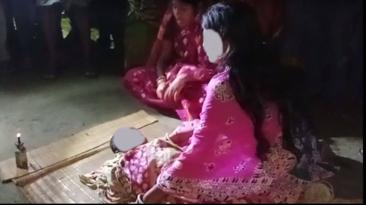 Mother kills Baby: দিদির খুব টাকার লোভ, প্রেমিকের কথায় ২ বছরের শিশুকন্যাকে বালিশ চাপা দিয়ে খুন মায়ের! 