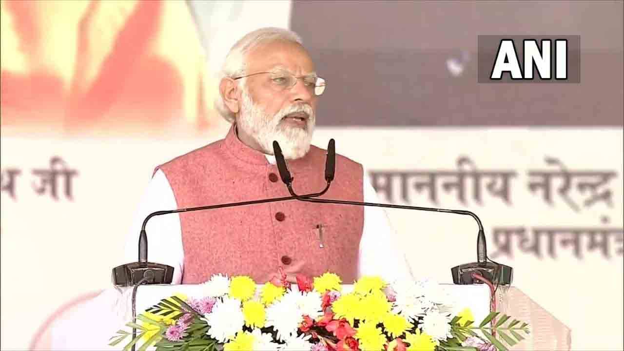 Narendra Modi: ‘স্বাধীনতার ইতিহাসে আধ্যাত্মিক গুরুদের যতটা গুরুত্ব প্রাপ্য, তা পাননি’, সদগুরুর স্মৃতিচারণায় প্রধানমন্ত্রী