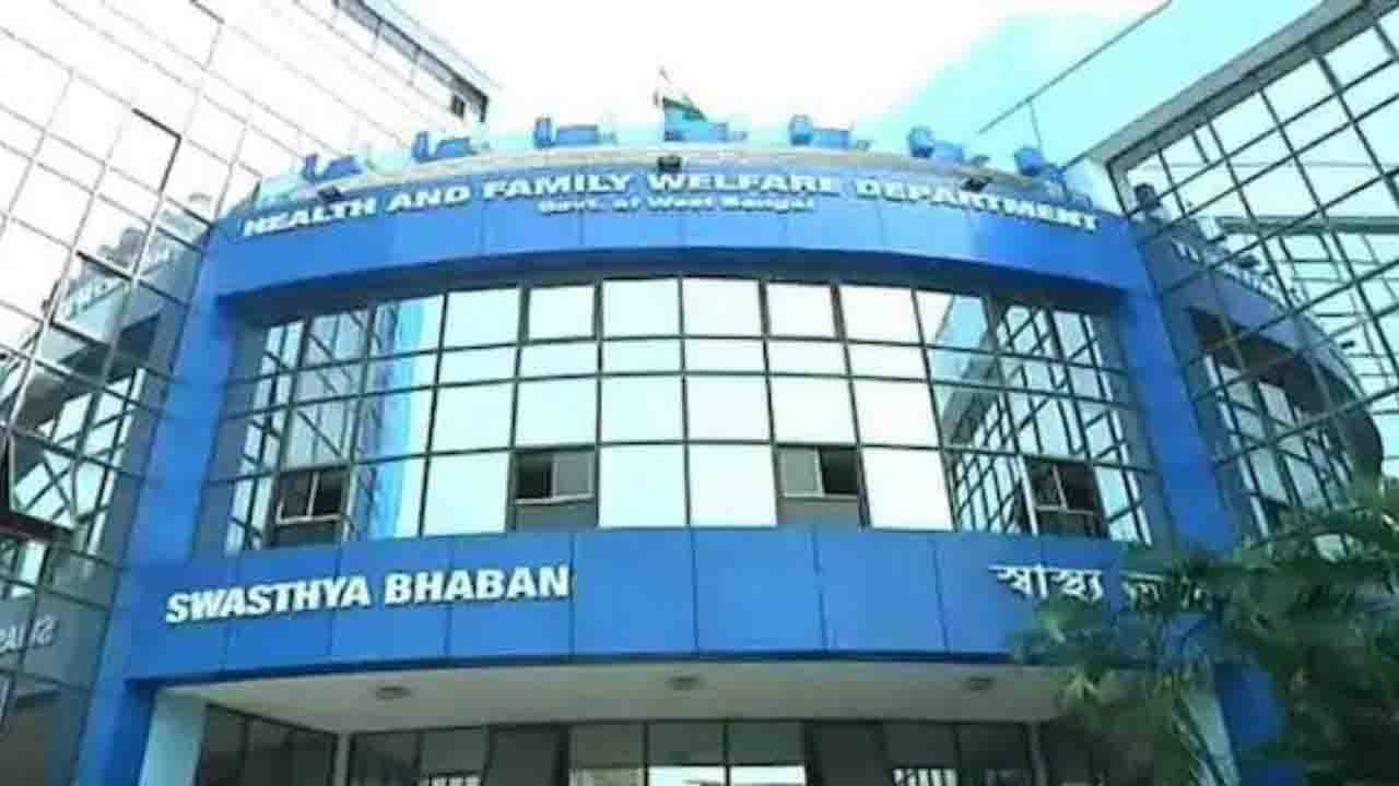 COVID19 in Bengal: তৃতীয় ঢেউ যাওয়ার পথে বরাদ্দ কোটি টাকা, স্বাস্থ্য ভবনের নির্দেশে ফের বিতর্ক!