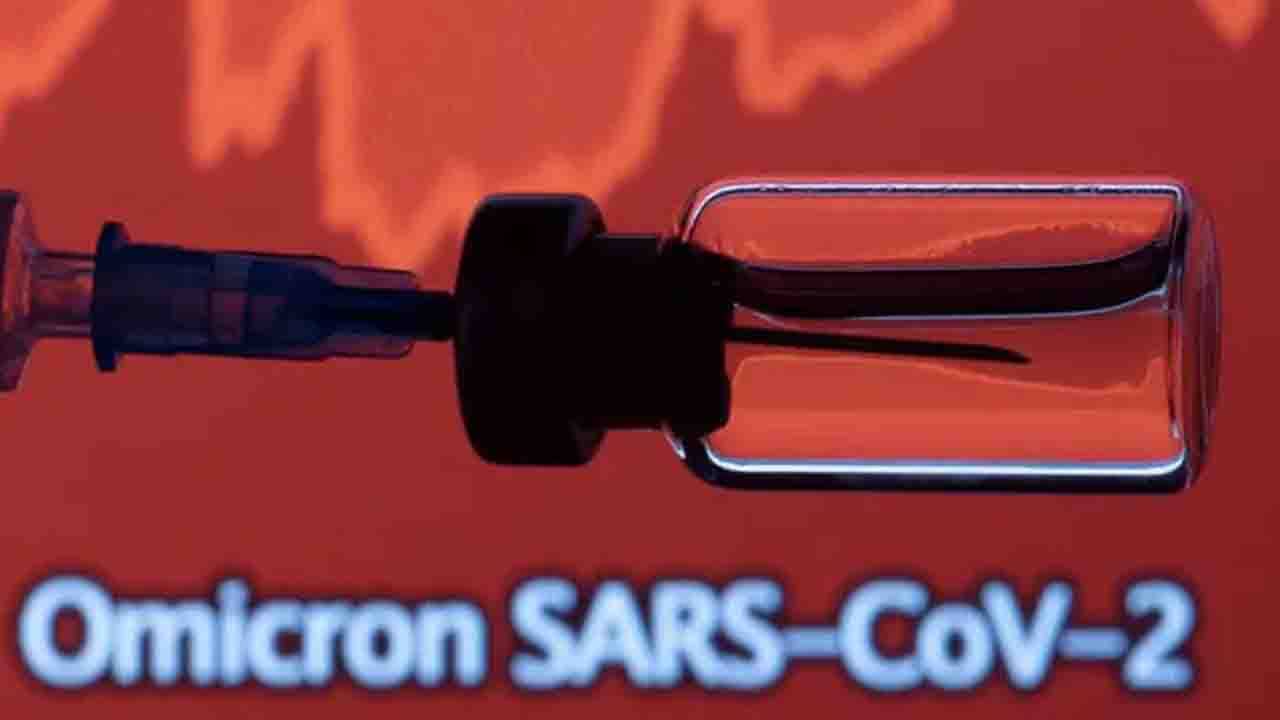 Omicron Symptoms : দুর্বল শরীর, গলায়-গায়ে ব্যাথার অনুভূতি; ওমিক্রনে আক্রান্ত পাঁচ ব্যক্তির মধ্যে কী কী উপসর্গ?