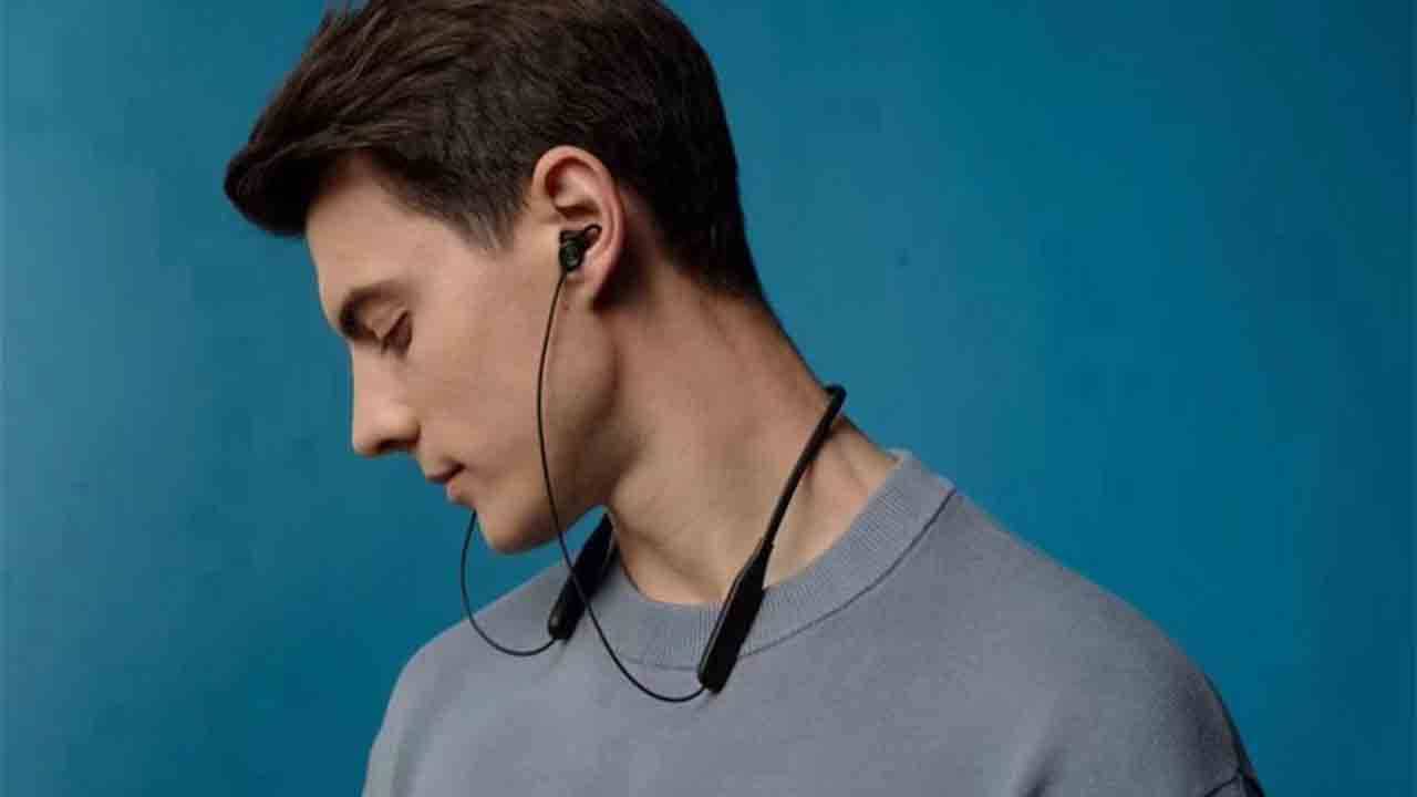 Oppo Enco M32: নেকব্যান্ড স্টাইলের এই ইয়ারফোন লঞ্চ হতে পারে ভারতে, দেখুন সম্ভাব্য কয়েকটি ফিচার