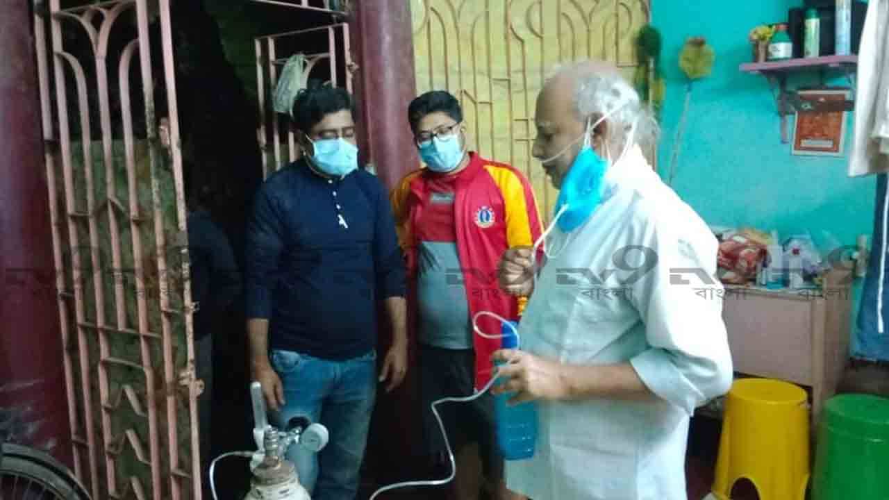 KMC Election 2021: ভোট প্রচারে রেড ভলান্টিয়ার! হঠাৎই বাজল ফোন, হাসপাতালে বেড পাচ্ছি না দাদা...