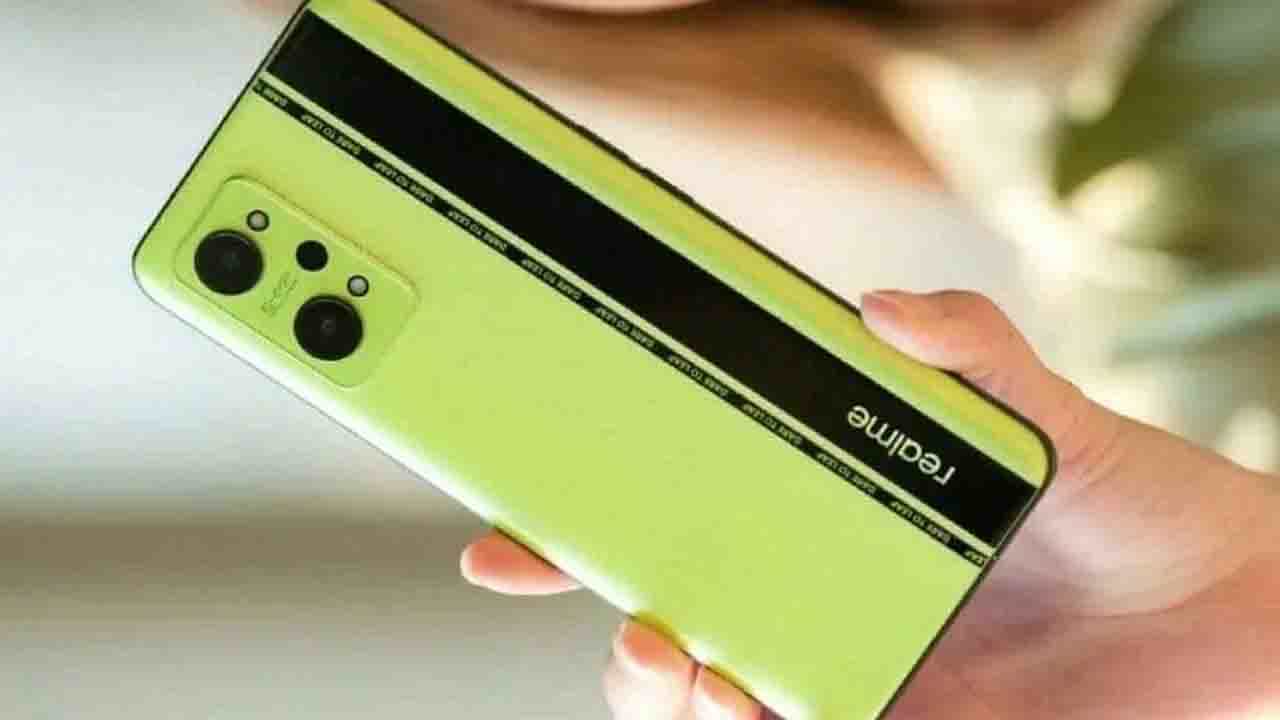 Realme 2nd Largest Smartphone Brand: স্যামসাংকে টপকে ভারতের দ্বিতীয় বৃহত্তম স্মার্টফোন ব্র্যান্ড রিয়েলমি, এক নম্বরে শাওমি Realme 2nd Largest Smartphone Brand: স্যামসাংকে টপকে ভারতের দ্বিতীয় বৃহত্তম স্মার্টফোন ব্র্যান্ড রিয়েলমি, এক নম্বরে শাওমি