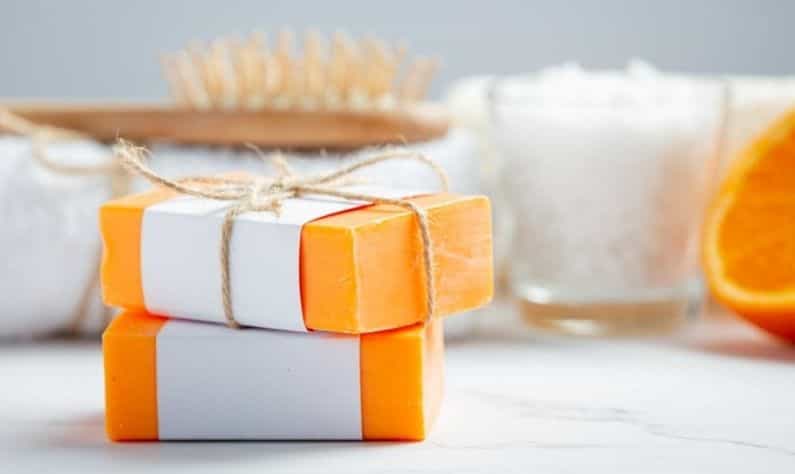 Skincare Tips: ত্বকের ধরন অনুযায়ী ব্যবহার করুন উপযুক্ত সাবান! কিন্তু কীভাবে? Skincare Tips: ত্বকের ধরন অনুযায়ী ব্যবহার করুন উপযুক্ত সাবান! কিন্তু কীভাবে?