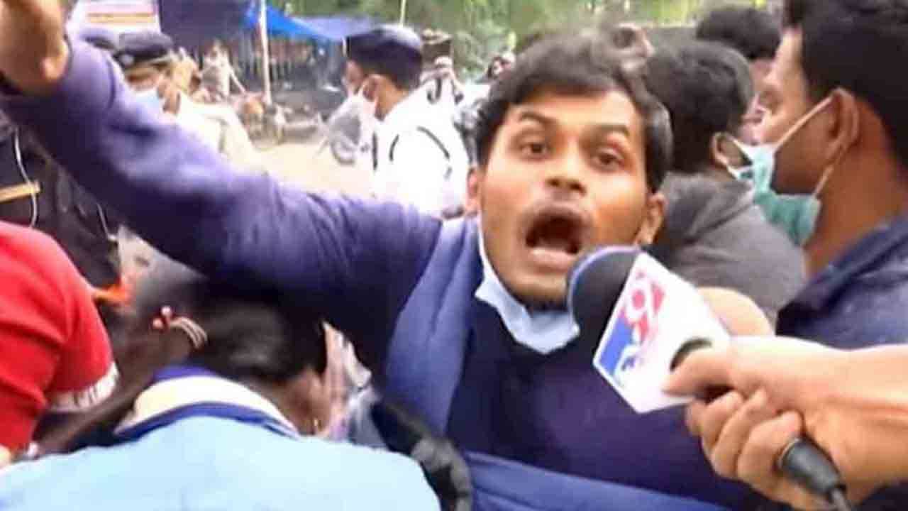 Nawsad Siddique: এসএলএসটি চাকরিপ্রার্থীদের উপর পুলিশের আচরণ নৃশংস, অভব্য; নিন্দায় সরব আইএসএফ