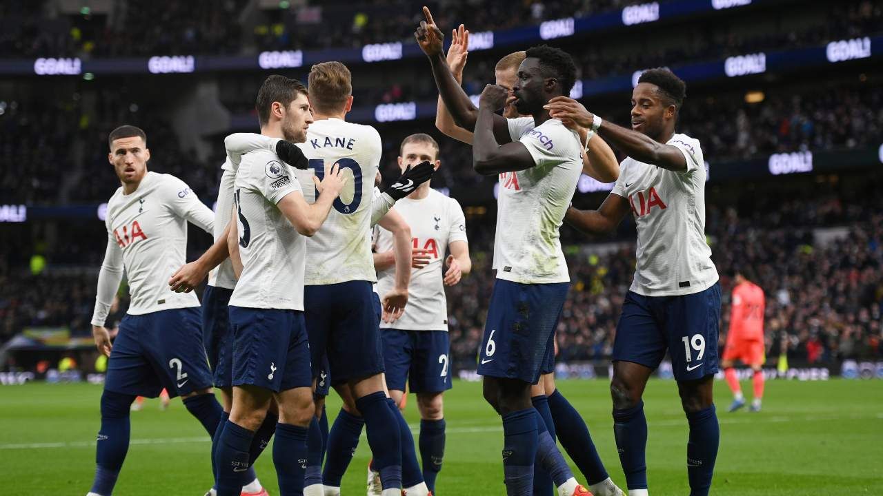Tottenham Hotspur: ইউরোপা লিগের ম্যাচের আগেই করোনার হানা টটেনহ্যাম শিবিরে Tottenham Hotspur: ইউরোপা লিগের ম্যাচের আগেই করোনার হানা টটেনহ্যাম শিবিরে