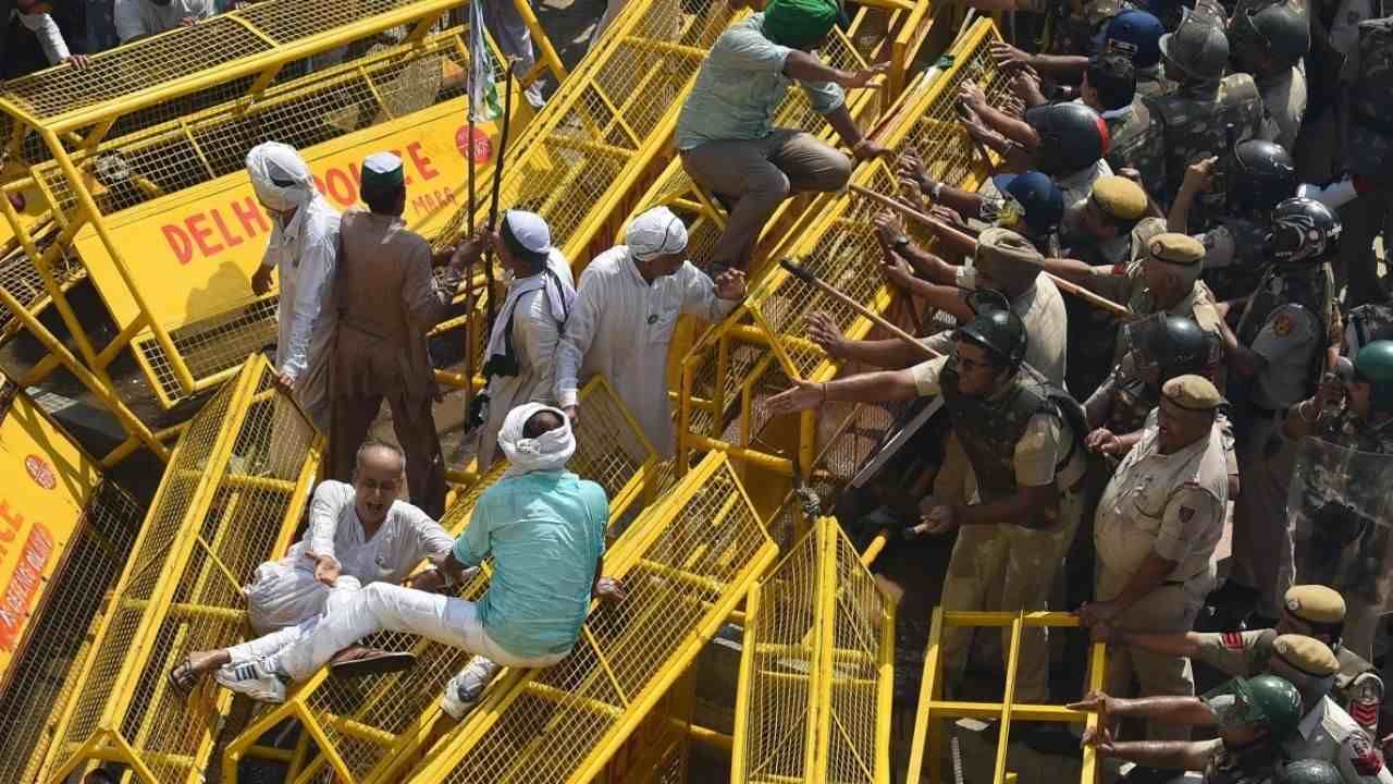 Farmer's Protest: ধাপে ধাপে আন্দোলনস্থল থেকে ব্যারিকেড সরাবে দিল্লি পুলিশ