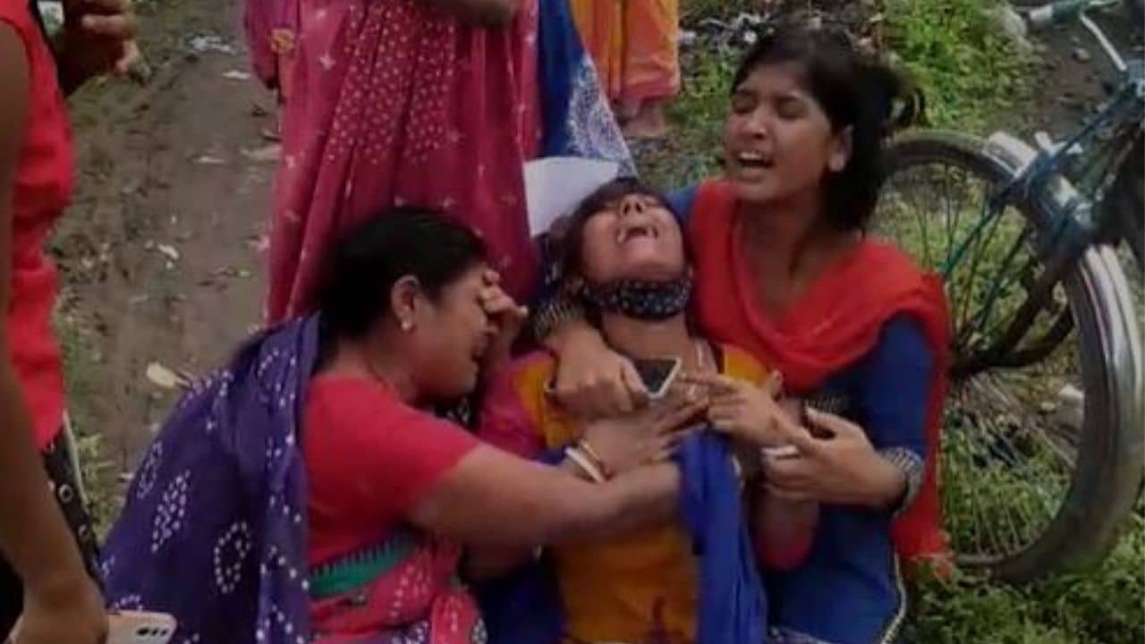 Youth was missing: ১০ দিন ধরে নিখোঁজ বাড়ির ছেলে! ত্রিকোণ প্রেমের জেরে খুন নাকি অন্যকিছু?