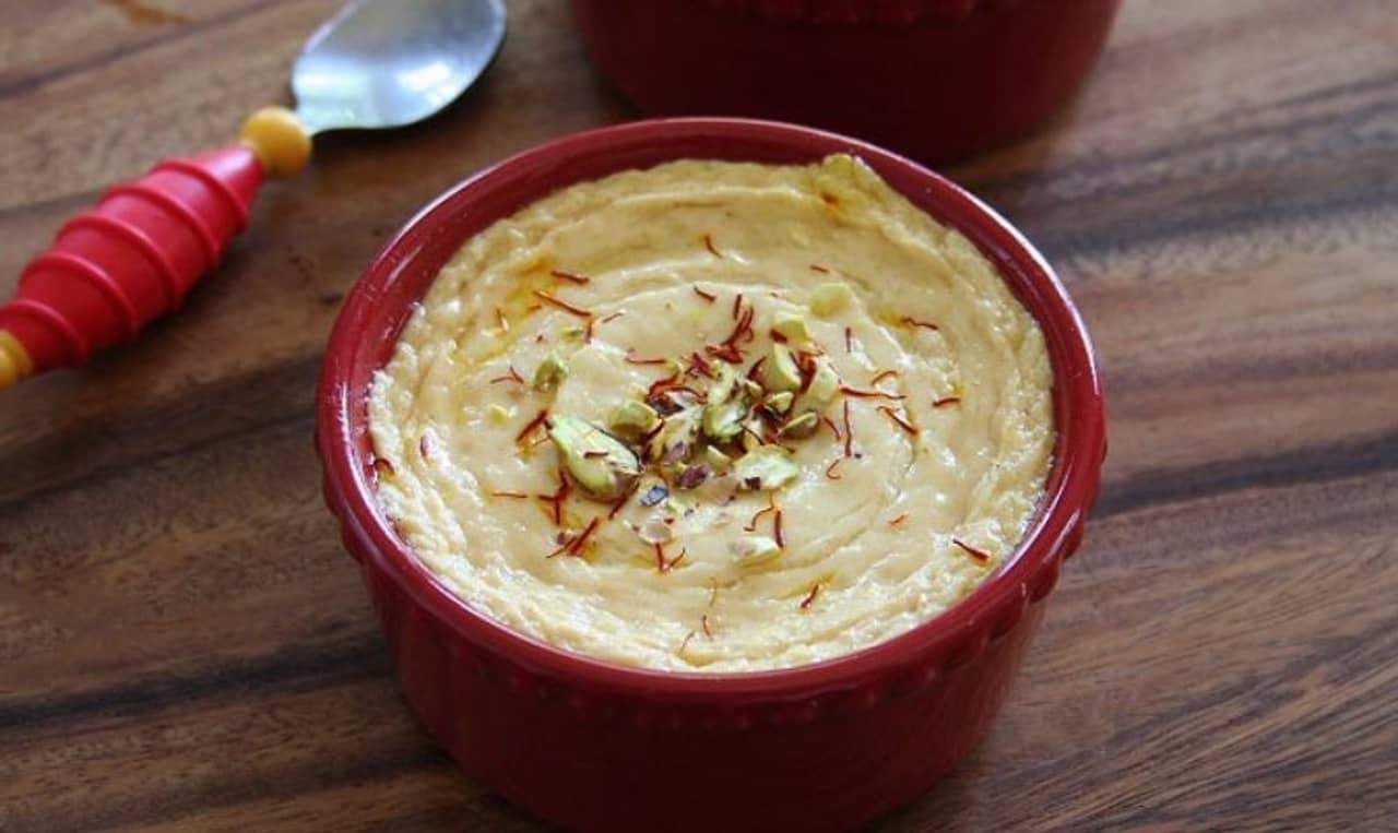 Winter Special Recipe: শীতকালে মিঠে রোদে ট্যুইস্ট আনতে বানিয়ে ফেলুন জিভে জল আনা কমলালেবুর ভাপা দই! রইল তার রেসিপি