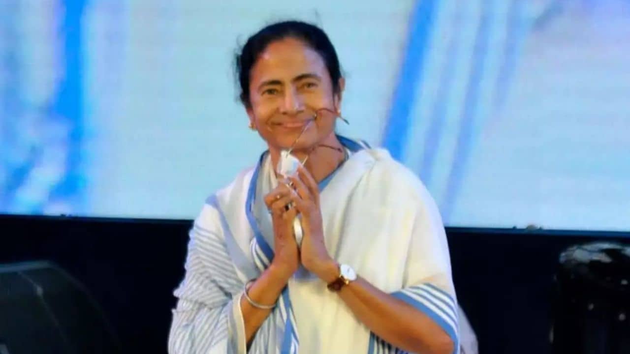 Mamata on Employment: তথ্য প্রযুক্তি ক্ষেত্রে নতুন উচ্চতায় পৌঁছেছে বাংলা, খুশির খবর দিয়ে টুইট বার্তা মুখ্যমন্ত্রীর