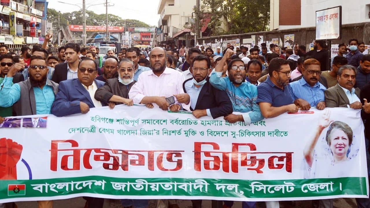 Bangladesh News: উর্দিধারী পুলিশ শাসকদলের বাহিনীতে পরিণত হয়েছে, অভিযোগ বিএনপির