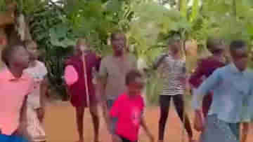Viral Video: ঠিক যেন আনন্দের কারখানা! ভাইরাল এই ভিডিয়ো দেখে বড়দিন আরও বড় হল নেটাগরিকদের