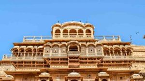 Jaisalmer: জয়সলমীরের 'পাটওয়ান কি হাভেলি' পর্যটকদের মধ্যে এত জনপ্রিয় কেন জানেন?