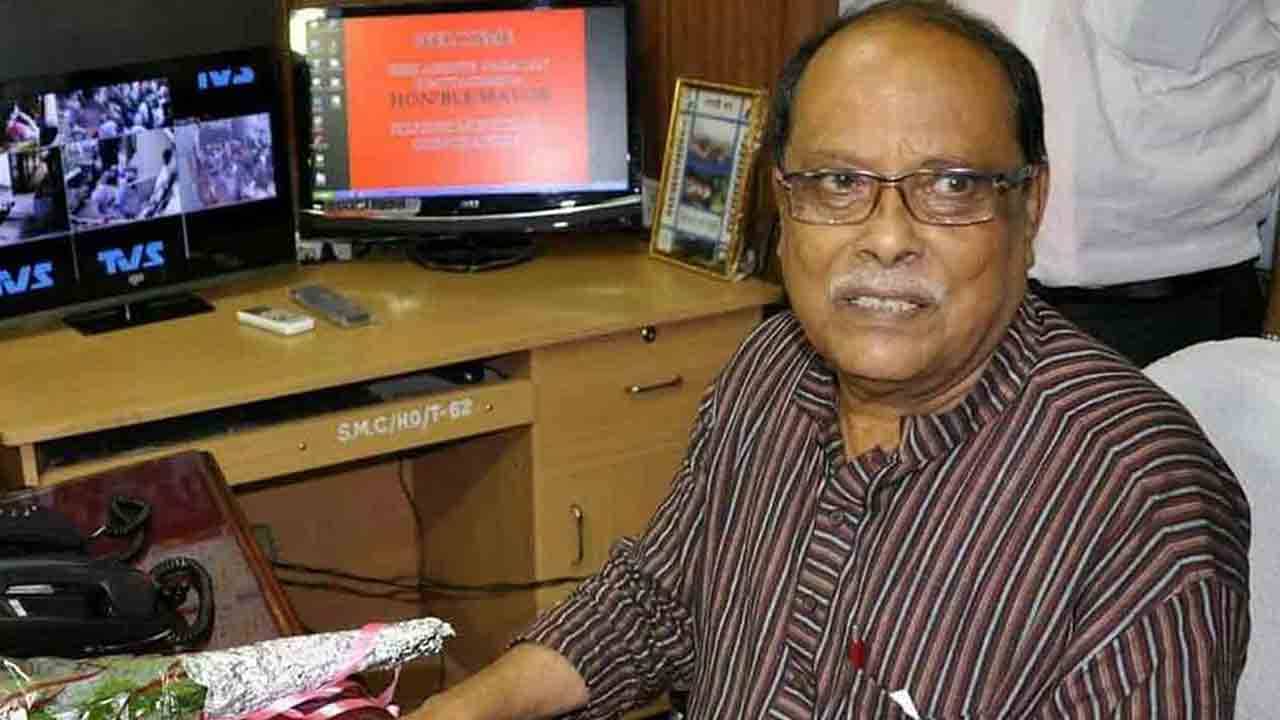 Ashok Bhattacharya: বিশেষ আমন্ত্রিত সদস্য অশোক ভট্টাচার্য, সিদ্ধান্ত দার্জিলিং জেলা সম্মেলনে