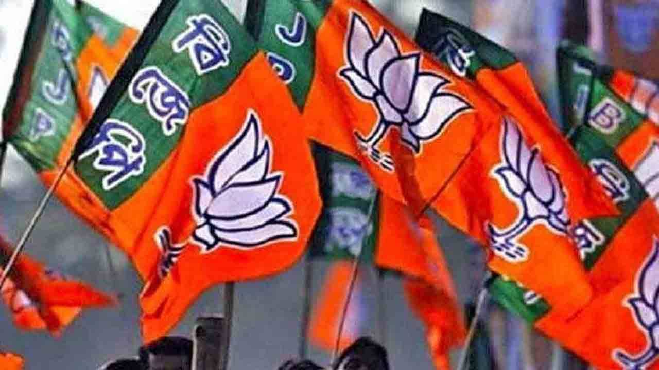 Bengal BJP: আবারও বিজেপির অন্দরে বিদ্রোহ! এবার গ্রুপ লেফট বাঁকুড়ার চার বিধায়কের
