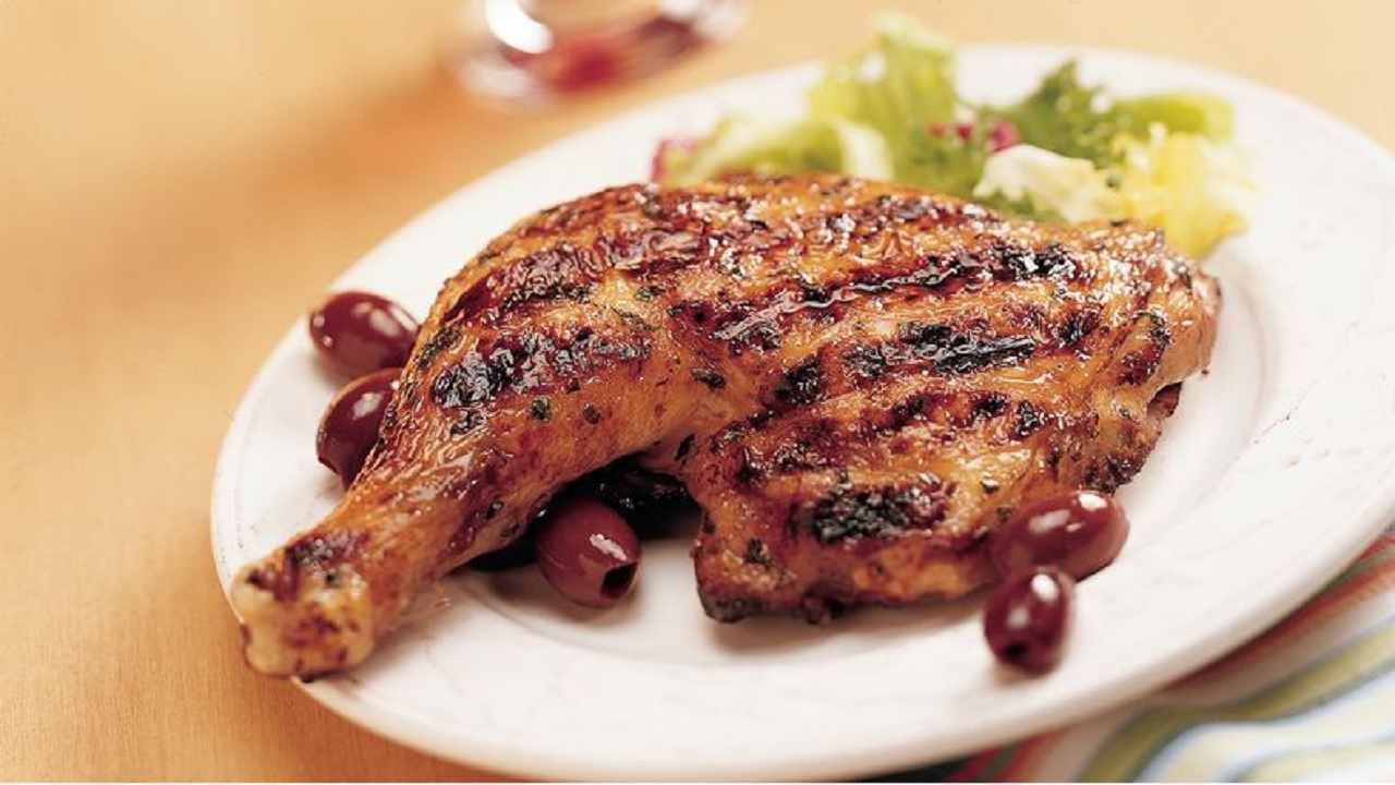 Black Forest Chicken: কেকের স্বাদে মন তো মজেই, এবার জমবে মজা চিকেনেও ...