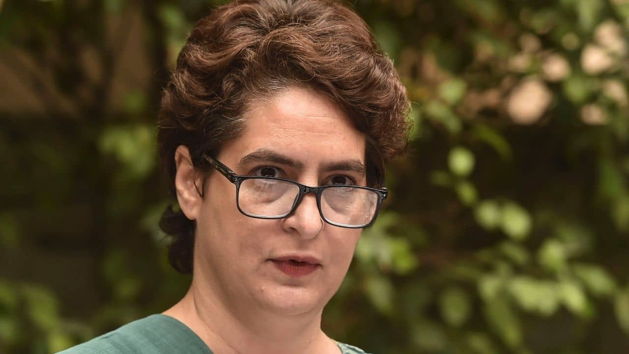 Goa Congress Leaders Resign: নির্বাচনে লড়ার ইচ্ছাই নেই, প্রিয়ঙ্কার সফরের দিনই ইস্তফা একের পর এক কংগ্রেস নেতার