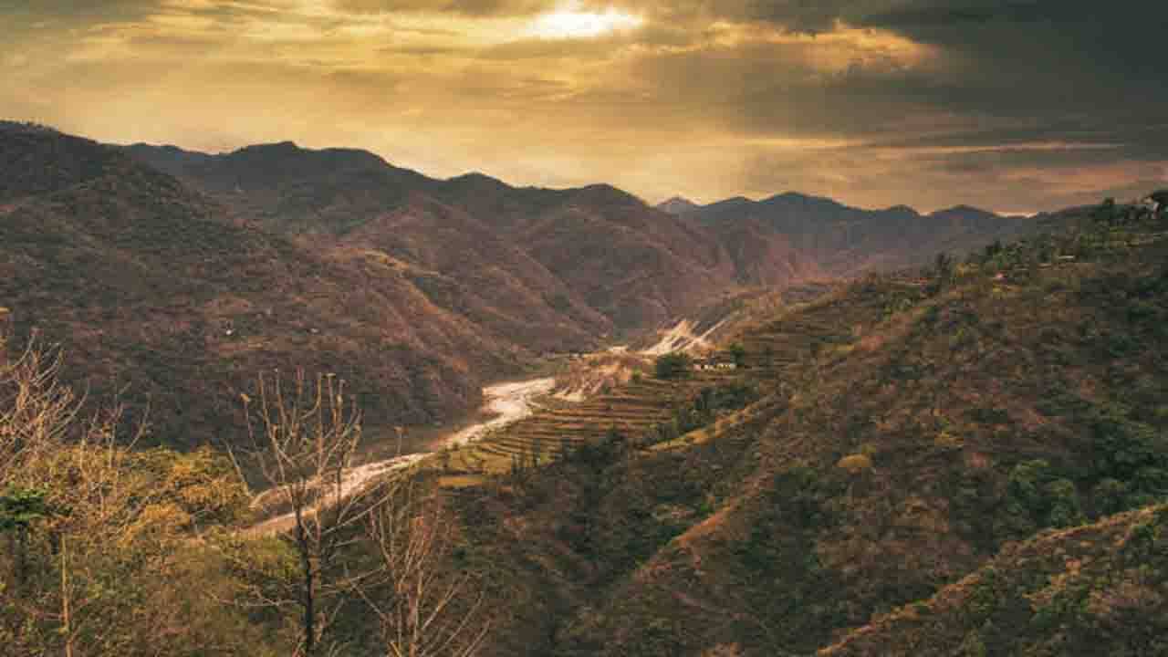 Dehradun: যেমন জনপ্রিয় তেমনই প্রাকৃতিক সৌন্দর্যে ভরপুর! দুদিন কাটিয়ে আসুন উত্তরাখণ্ডের এই শহরে