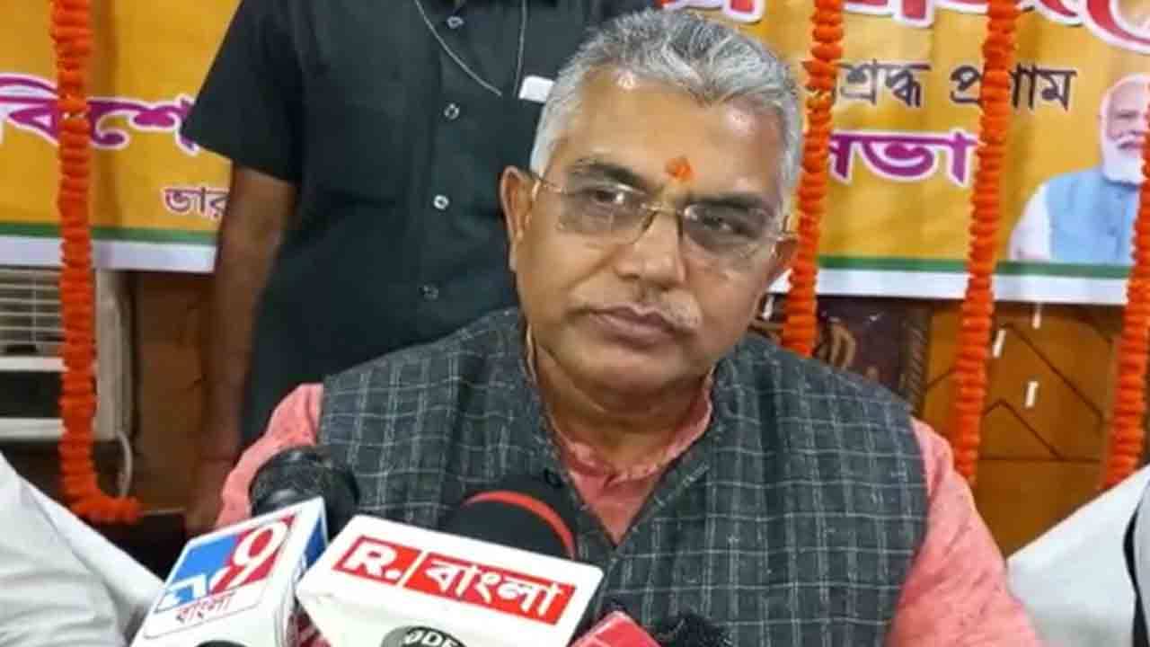 Dilip Ghosh: ব্যারাকপুরে বোম পড়লে, খুন হলেই অর্জুনের নাম ওঠে, ওঁর কি এজেন্সি আছে?