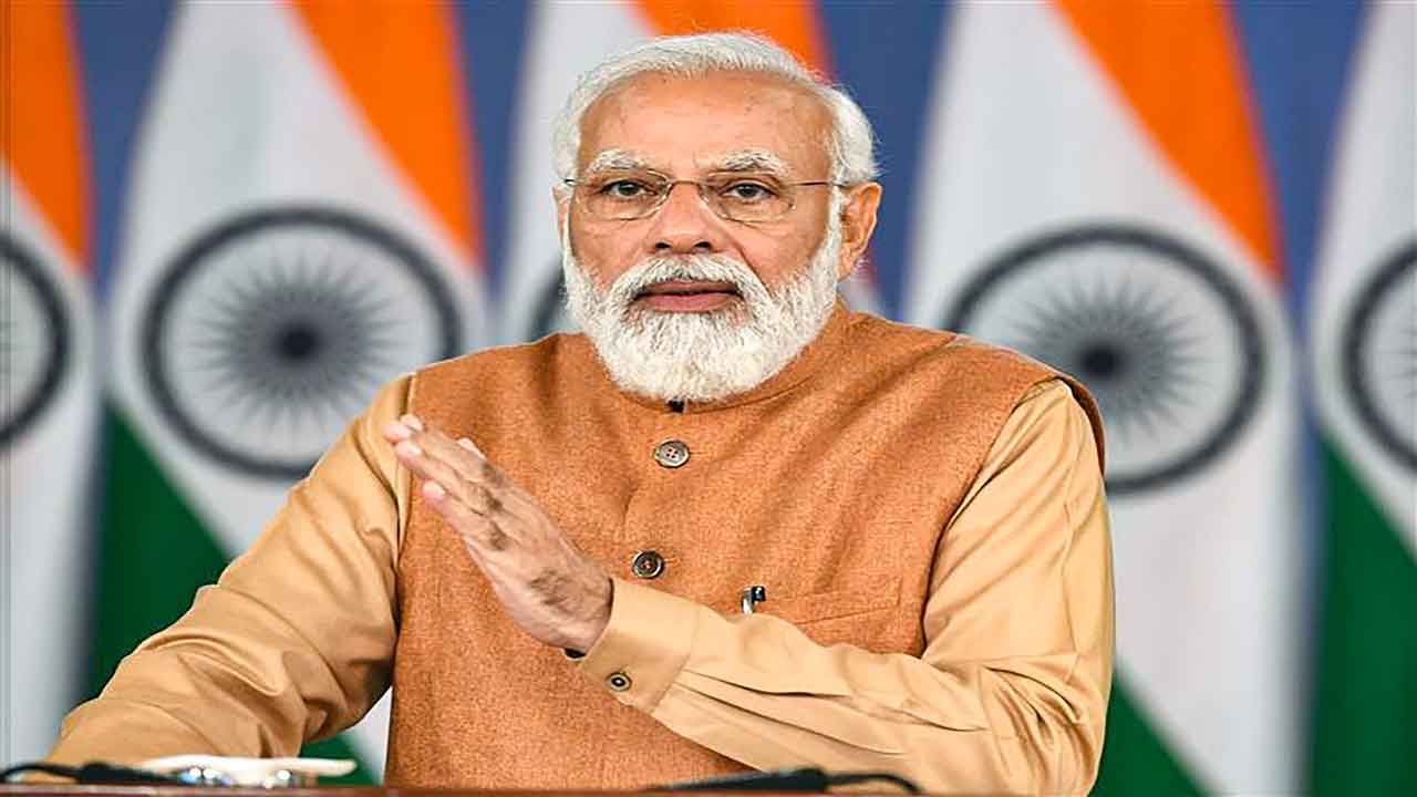 PM Modi in Prayagraj: এবার লক্ষ্য নারীর ক্ষমতায়ন, যোগীরাজ্যে বিভিন্ন প্রকল্পের টাকা তুলে দেবেন প্রধানমন্ত্রী