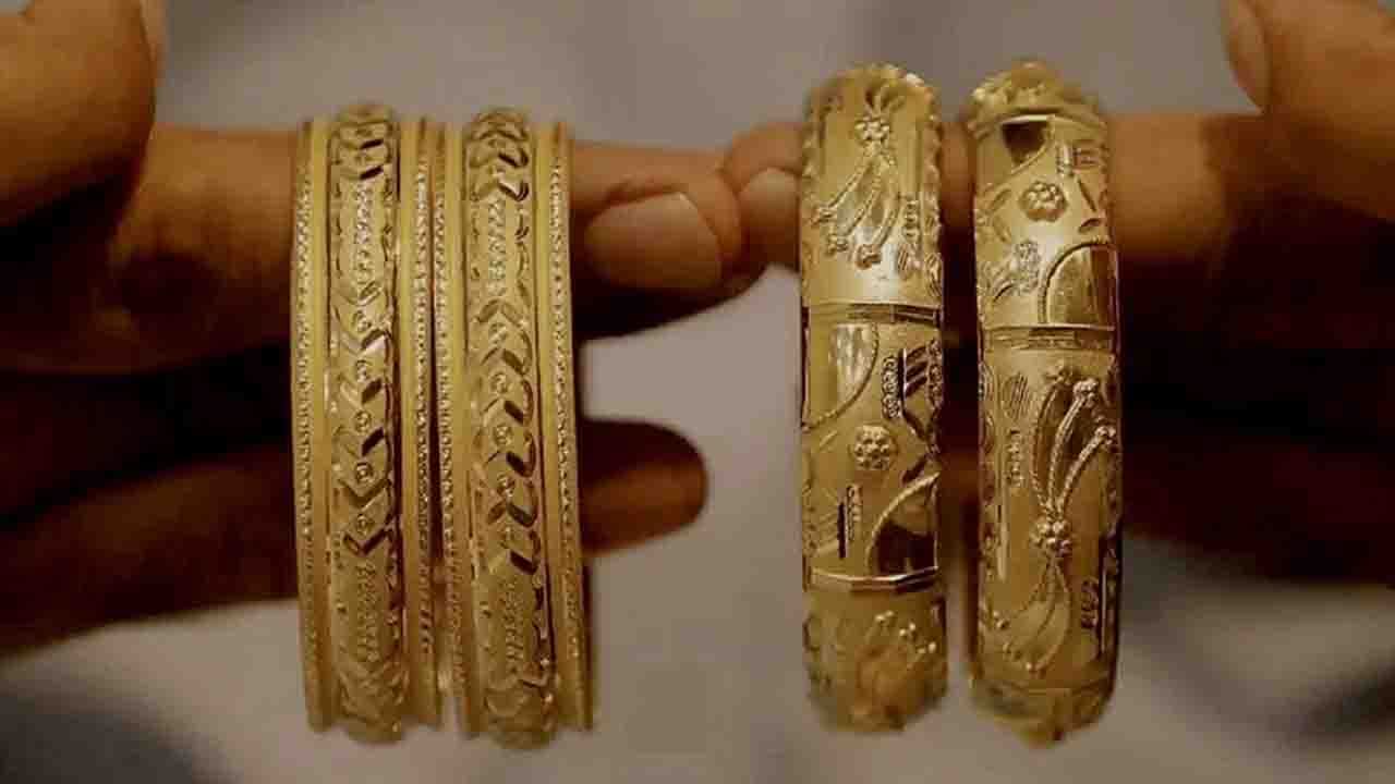 Gold Import Duty: খুশির খবর! দ্রুতই সস্তা হতে পারে সোনা, আমদানি শুল্ক কমিয়ে ৪ শতাংশ করার প্রস্তুতি কেন্দ্রের