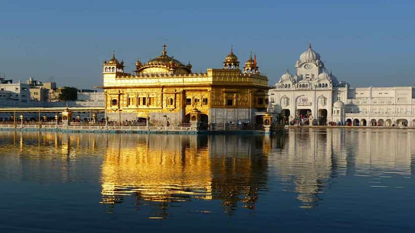 Golden Temple Mob Lynching: প্রার্থনা চলাকালীনই পবিত্র তরবারি কেড়ে নেওয়ার চেষ্টা, স্বর্ণ মন্দিরে গণপিটুনিতে মৃত ১