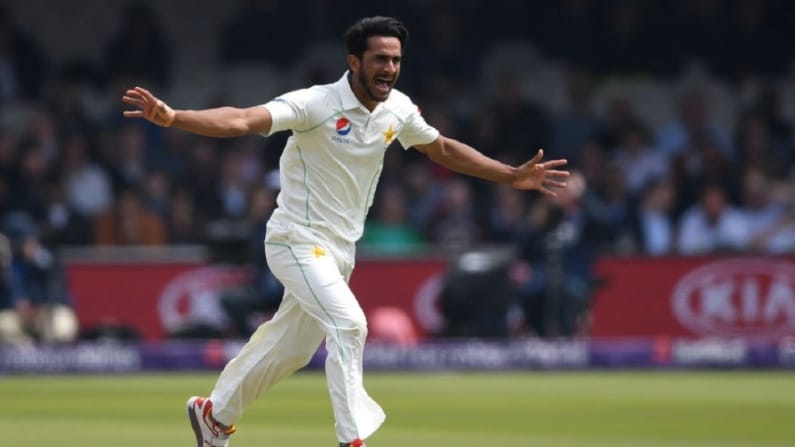 হাসান আলি - পাকিস্তানের হাসান আলি (Hasan Ali) চলতি বছরে ৮টি টেস্ট ম্যাচে ১৫টি ইনিংসে ৪১ টি উইকেট নিয়েছেন। একুশে টেস্ট ক্রিকেটে সব থেকে বেশি উইকেট নেওয়া বোলারদের তালিকায় তিন নম্বরে রয়েছেন হাসান আলি।