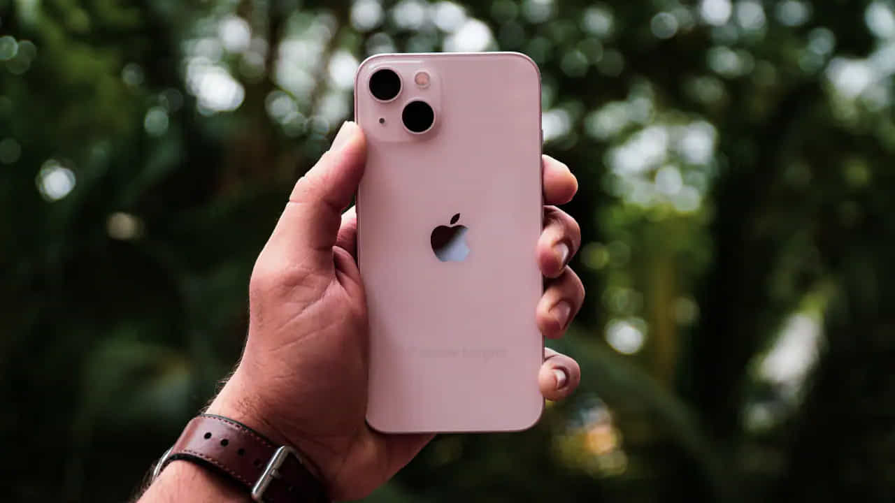 Smartphone Of The Year 2021: বছরের সেরা স্মার্টফোন হিসেবে অ্যামাজনের কাস্টমার চয়েস পুরস্কার জিতে নিল আইফোন ১৩, বাজেটে সেরা রেডমি ১০ প্রাইম