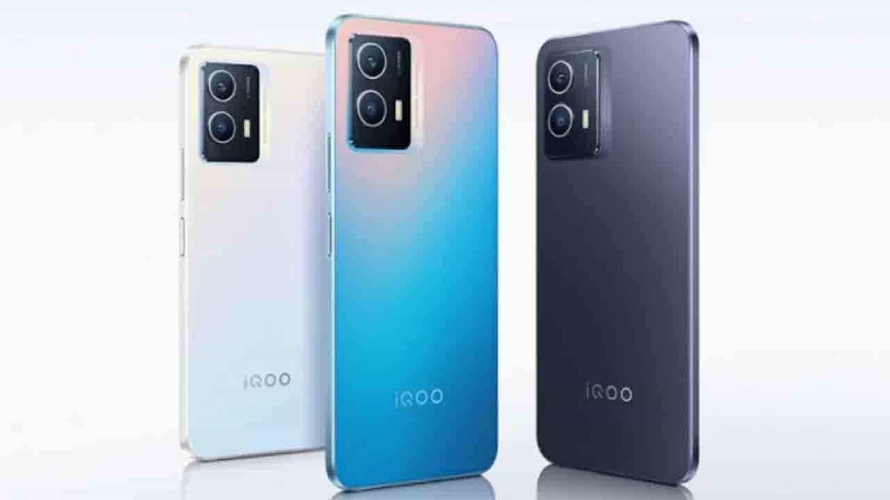 iQoo U5: প্রকাশ্যে আইকিউওও ইউ৫ ফোনের বিভিন্ন স্টোরেজ কনফিগারেশনের দাম, বিক্রি শুরু বছর পয়লা থেকে iQoo U5: প্রকাশ্যে আইকিউওও ইউ৫ ফোনের বিভিন্ন স্টোরেজ কনফিগারেশনের দাম, বিক্রি শুরু বছর পয়লা থেকে