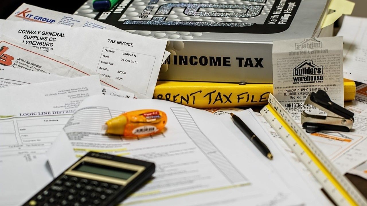 Income Tax Return Filing: খুলছেই না পোর্টাল! আয়কর জমা দিতে গিয়ে নাস্তানুবুদ করদাতারা, দাবি সময়সীমা বাড়ানোর