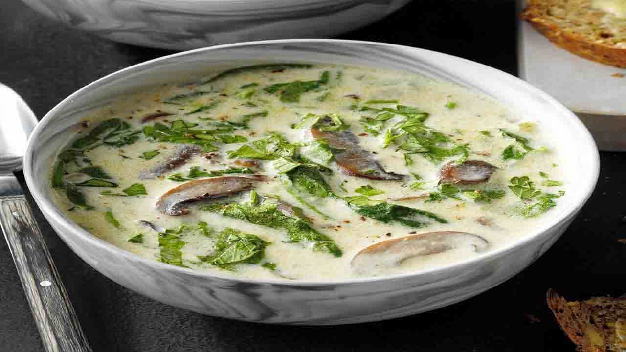 Winter Special Recipe: শীতে শরীরকে গরম রাখতে চান? চটপট তৈরি করে ফেলুন এই ক্রিমি টেক্সচারের স্যুপ Winter Special Recipe: শীতে শরীরকে গরম রাখতে চান? চটপট তৈরি করে ফেলুন এই ক্রিমি টেক্সচারের স্যুপ