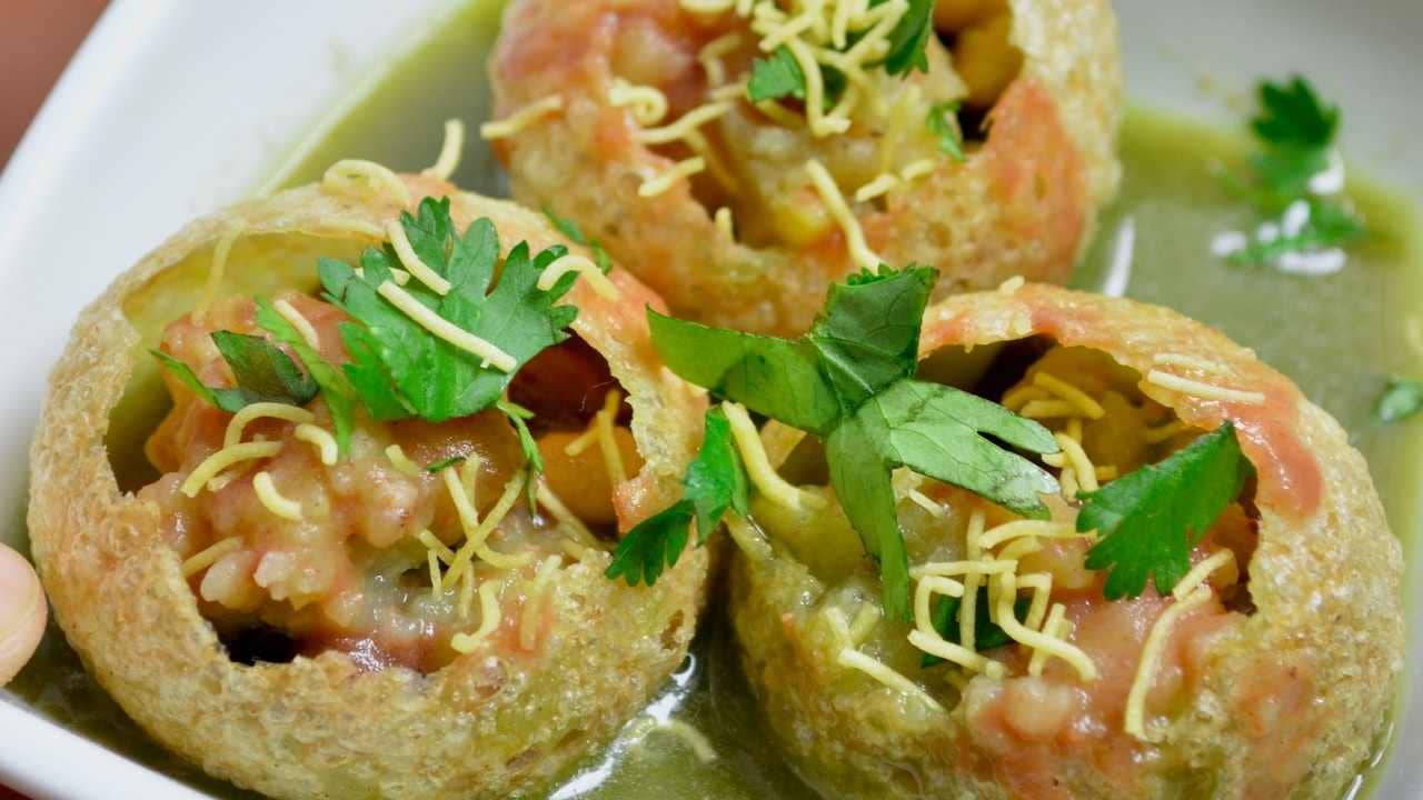 Viral Video: ফুচকার এই মিষ্টি ভিডিয়ো একবার দেখলে আপনি নতুন করে প্রেমে পড়তে বাধ্য...