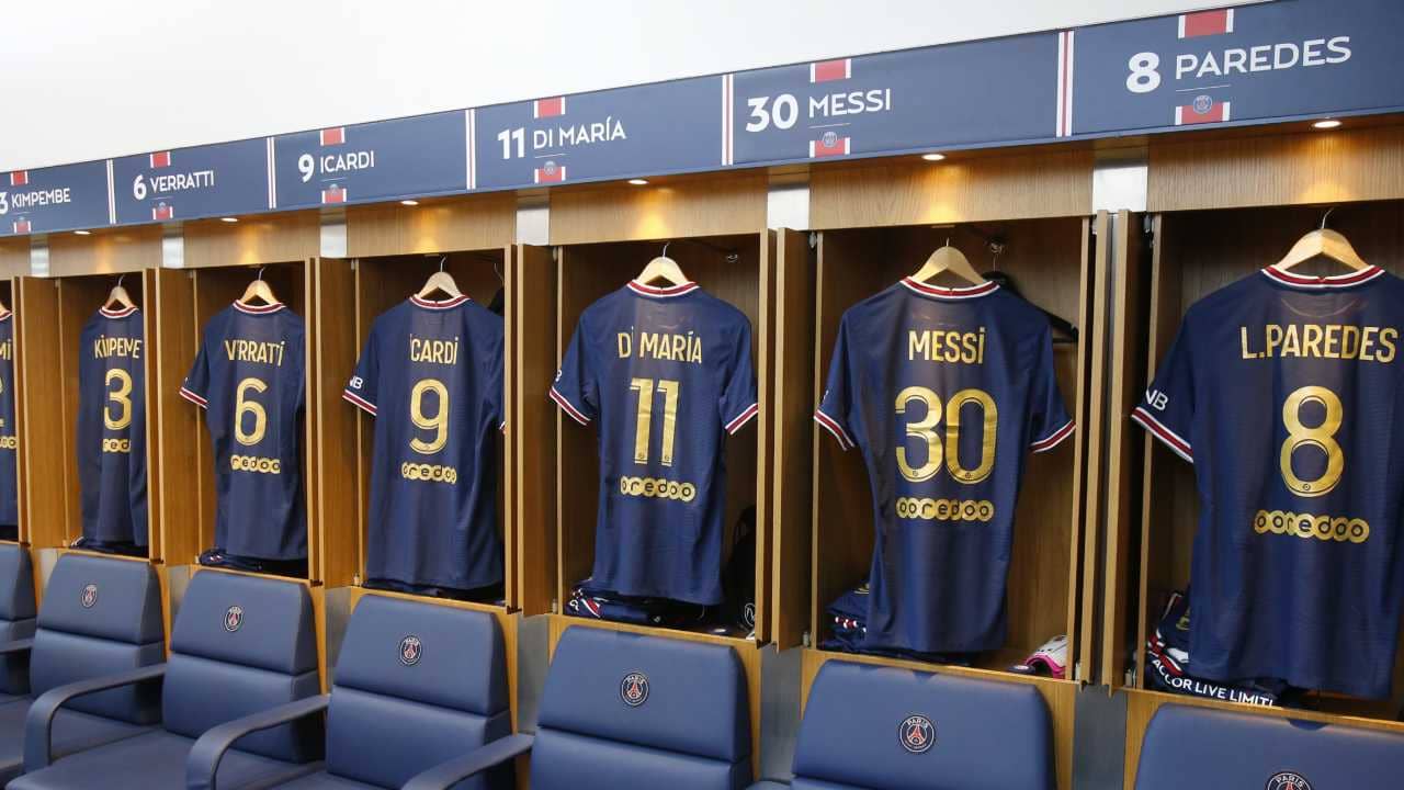 Ligue 1: মেসির সম্মানে বিশেষ জার্সিতে মাঠে এমবাপেরা