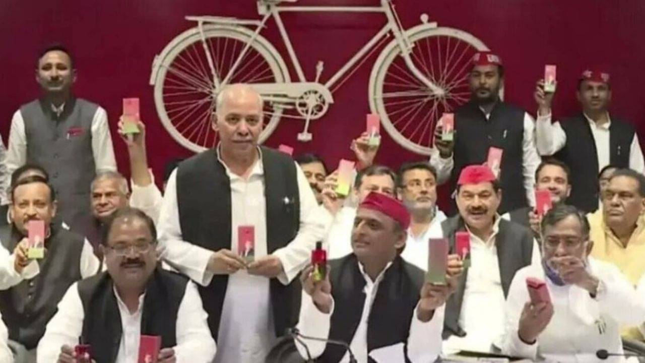 SP Leader Pushpraj Jains House Raid: সুগন্ধীতে দুর্নীতির ছোঁয়া! পিযুষ জৈনের পর এবার সপা নেতার বাড়িতে হানা আয়কর বিভাগের