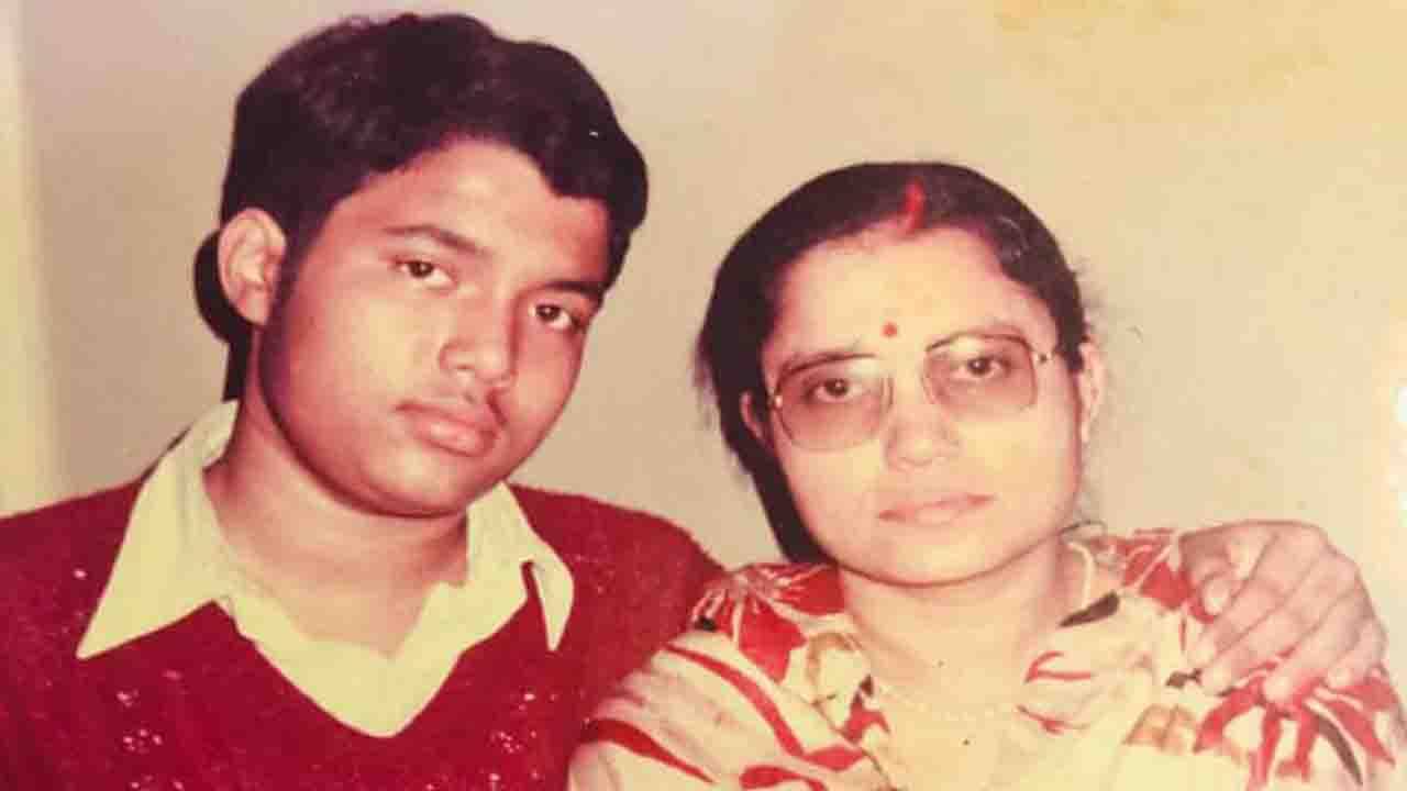 Raghab Chatterjee: দেখুন তো ছবির এই গায়ককে চিনতে পারেন কিনা?