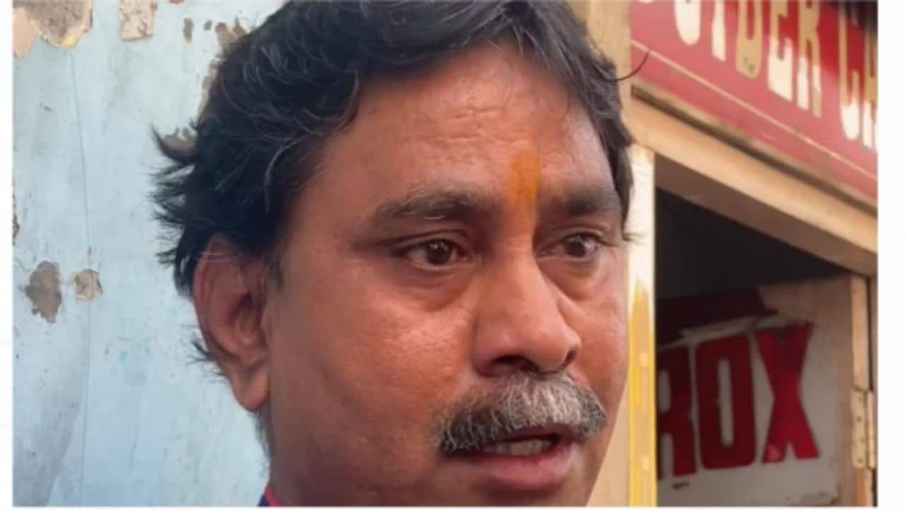 Kolkata Municipal Election 2021: নির্দল থেকে ফের দলে! প্রার্থীপদ প্রত্যাহার করে রতনের উক্তি, আমি মমতার সৈনিক