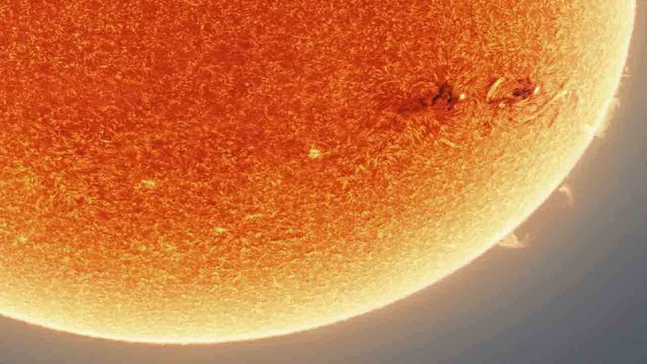 Picture Of Sun: সূর্যের এমন নিখুঁত আর পরিষ্কার ছবি নাকি এর আগে প্রকাশ হয়নি, দামি অ্যাস্ট্রো ফটোগ্রাফারের Picture Of Sun: সূর্যের এমন নিখুঁত আর পরিষ্কার ছবি নাকি এর আগে প্রকাশ হয়নি, দামি অ্যাস্ট্রো ফটোগ্রাফারের